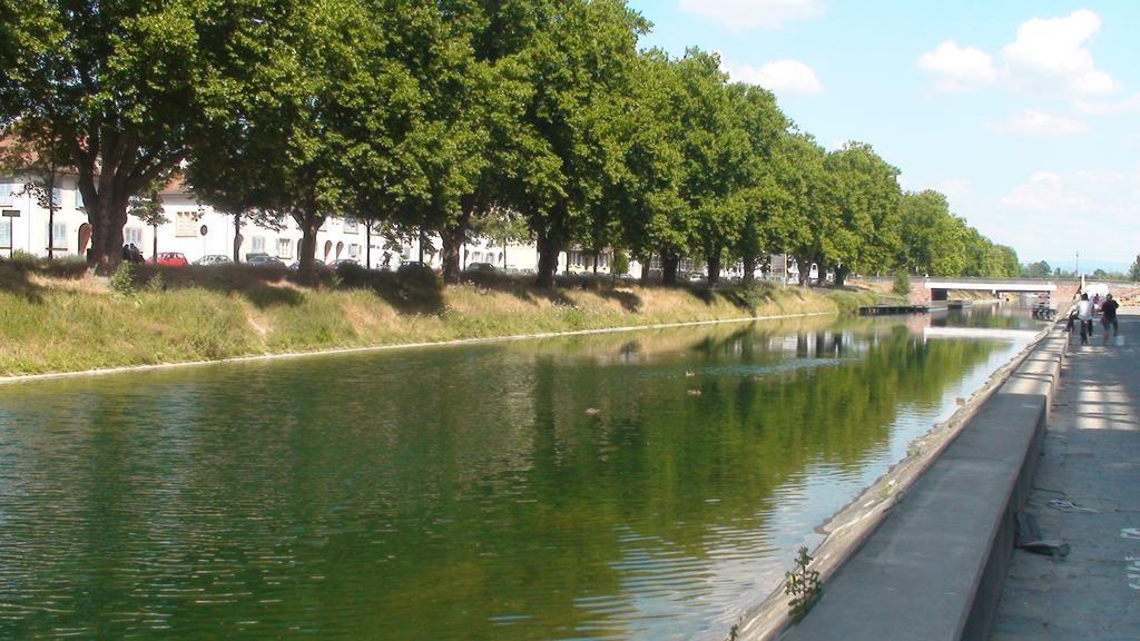 Studio Avec Terrace Docks Strasbourg Exterior photo